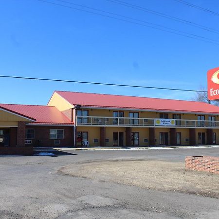 Econo Lodge Cadillac By Choice Bagian luar foto